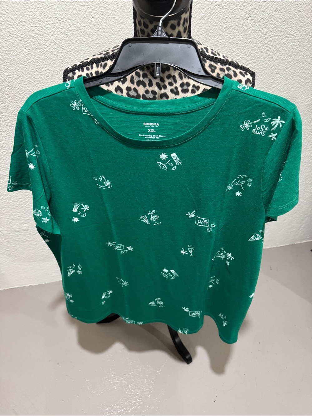 Sonoma Emerald Green Short-Sleeve Tee with White Travel Motifs